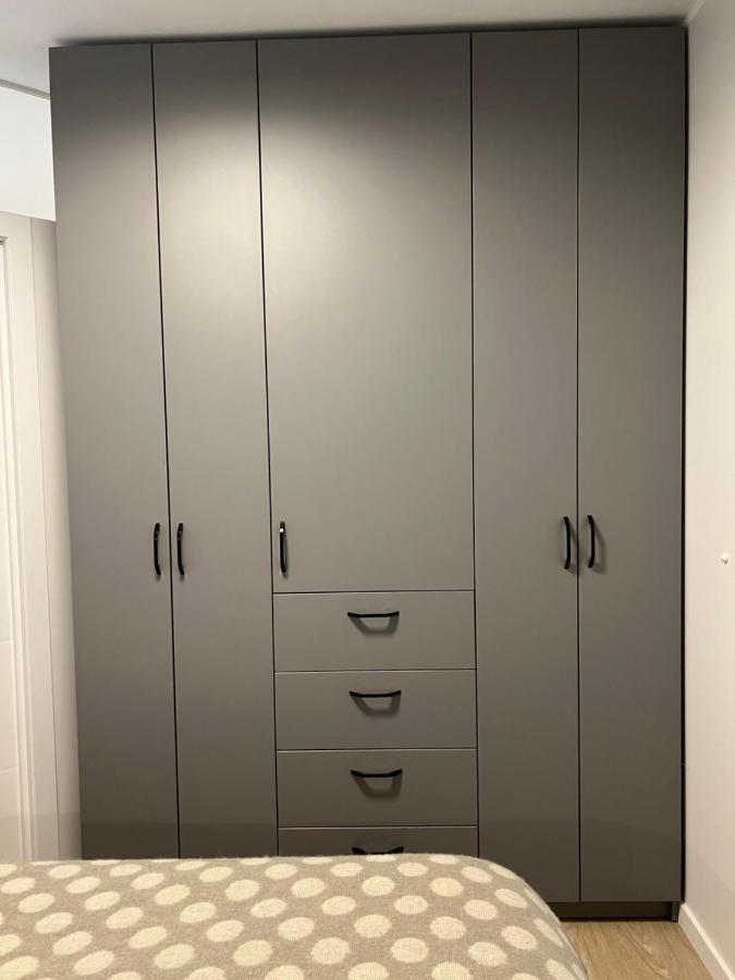 Bell Tower Apartment Плунге Екстериор снимка